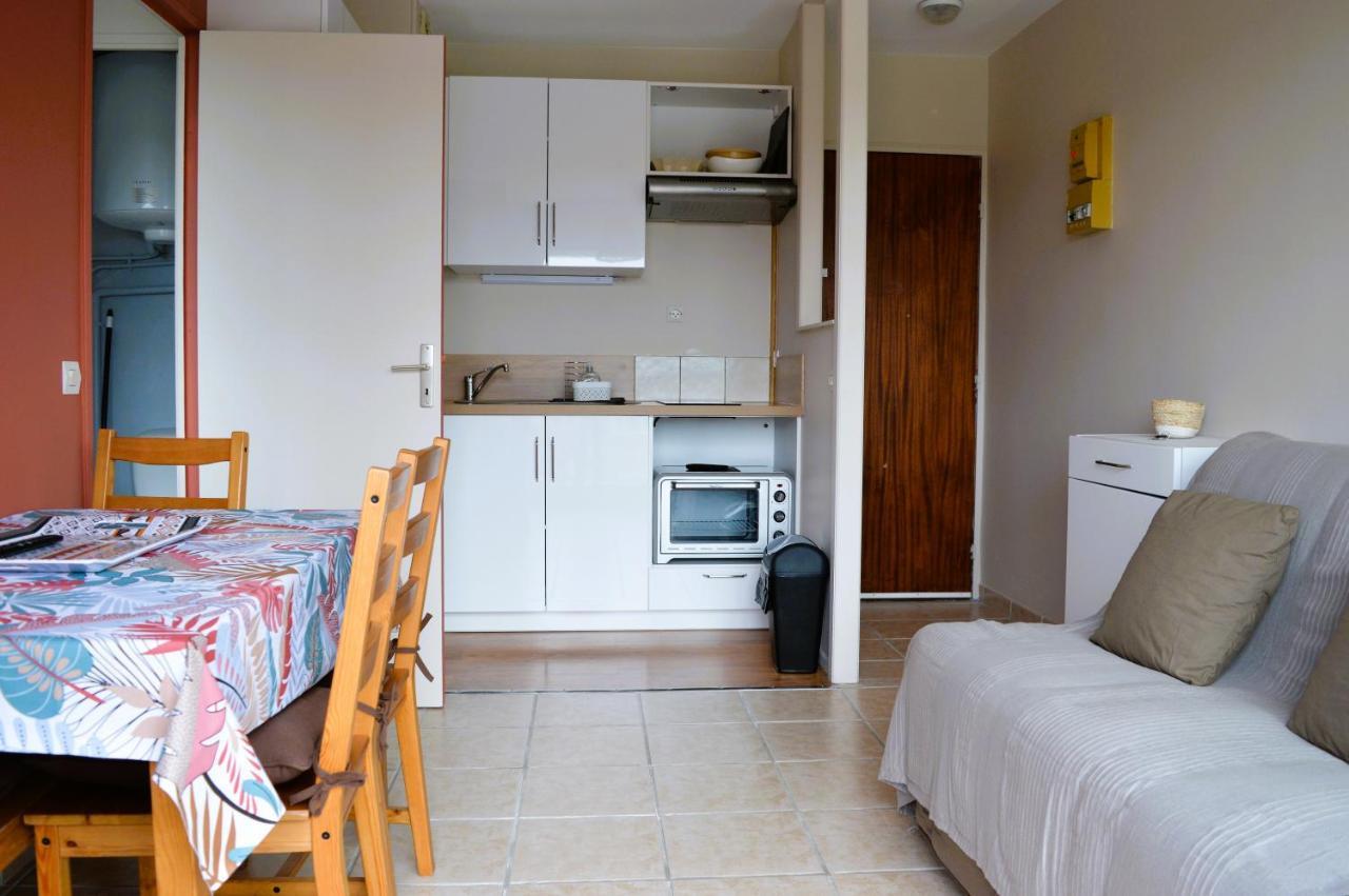 Appartement Au Pied De La Plage - Balcon - Parking Courseulles-sur-Mer Dış mekan fotoğraf