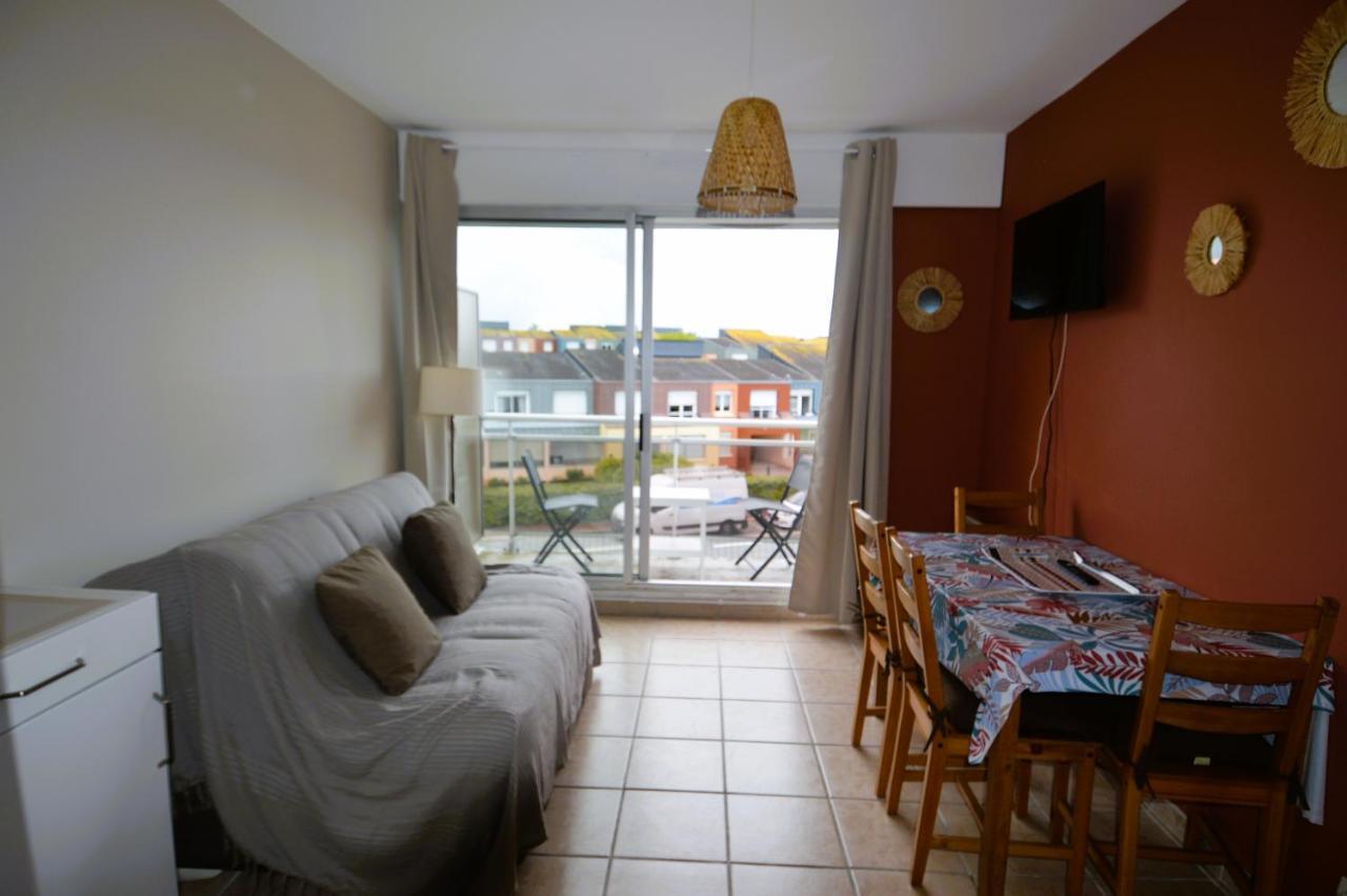 Appartement Au Pied De La Plage - Balcon - Parking Courseulles-sur-Mer Dış mekan fotoğraf