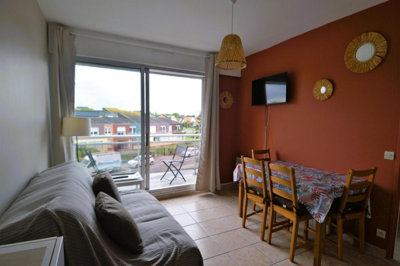 Appartement Au Pied De La Plage - Balcon - Parking Courseulles-sur-Mer Dış mekan fotoğraf
