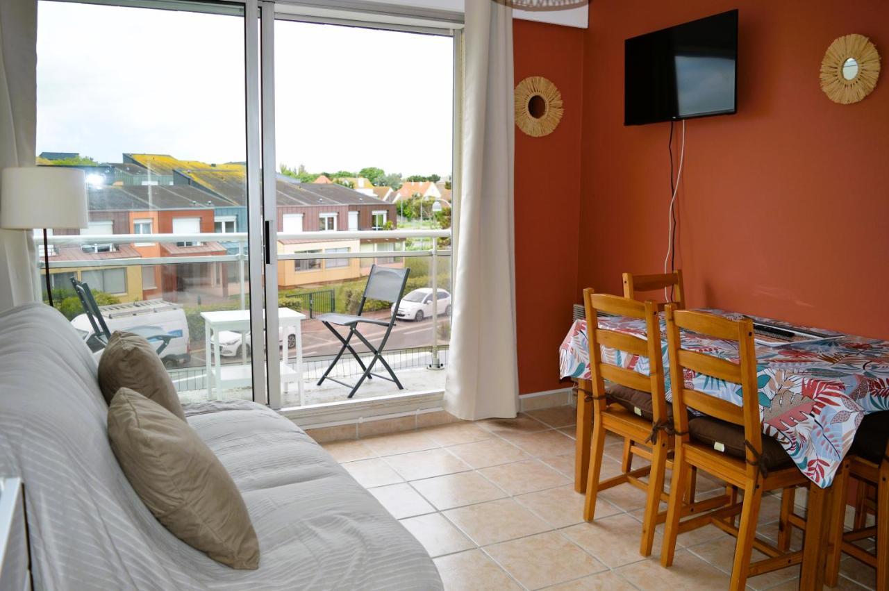 Appartement Au Pied De La Plage - Balcon - Parking Courseulles-sur-Mer Dış mekan fotoğraf