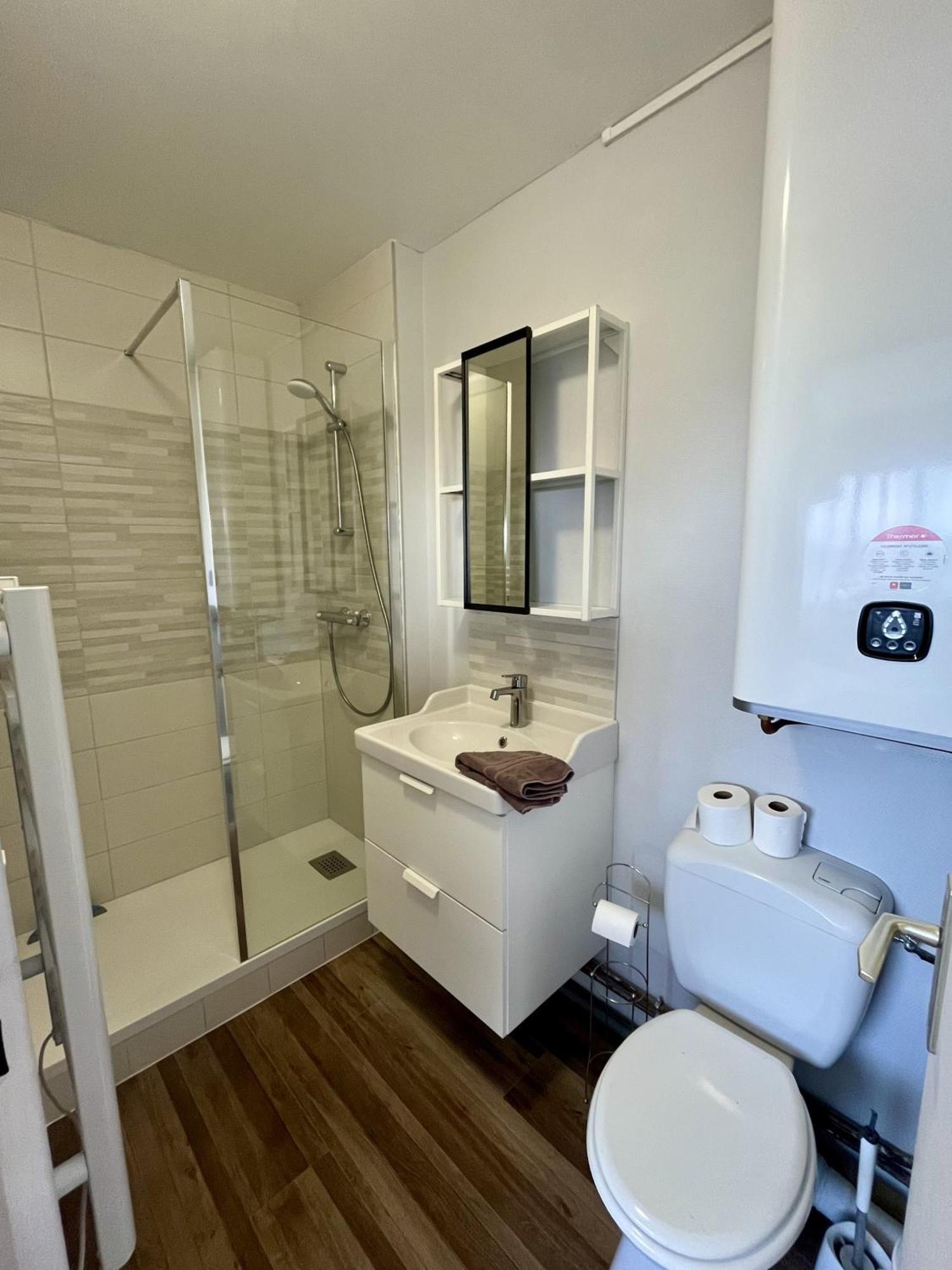 Appartement Au Pied De La Plage - Balcon - Parking Courseulles-sur-Mer Dış mekan fotoğraf