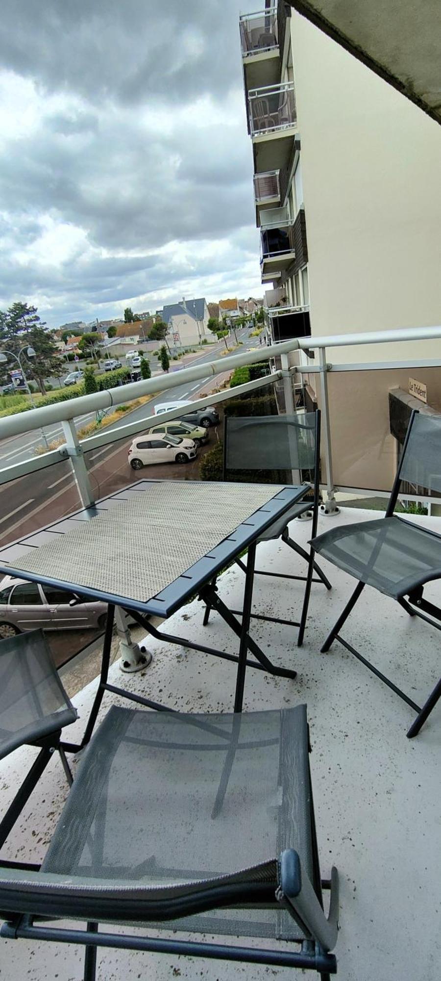 Appartement Au Pied De La Plage - Balcon - Parking Courseulles-sur-Mer Dış mekan fotoğraf