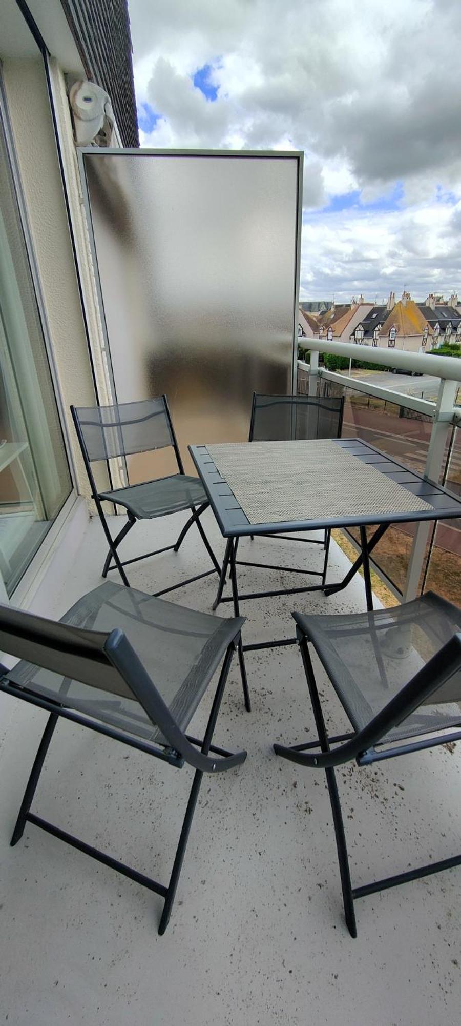 Appartement Au Pied De La Plage - Balcon - Parking Courseulles-sur-Mer Dış mekan fotoğraf